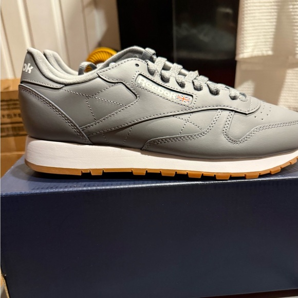 Reebok Classic Leather Shoes - Gray - Picture 6 of 8
